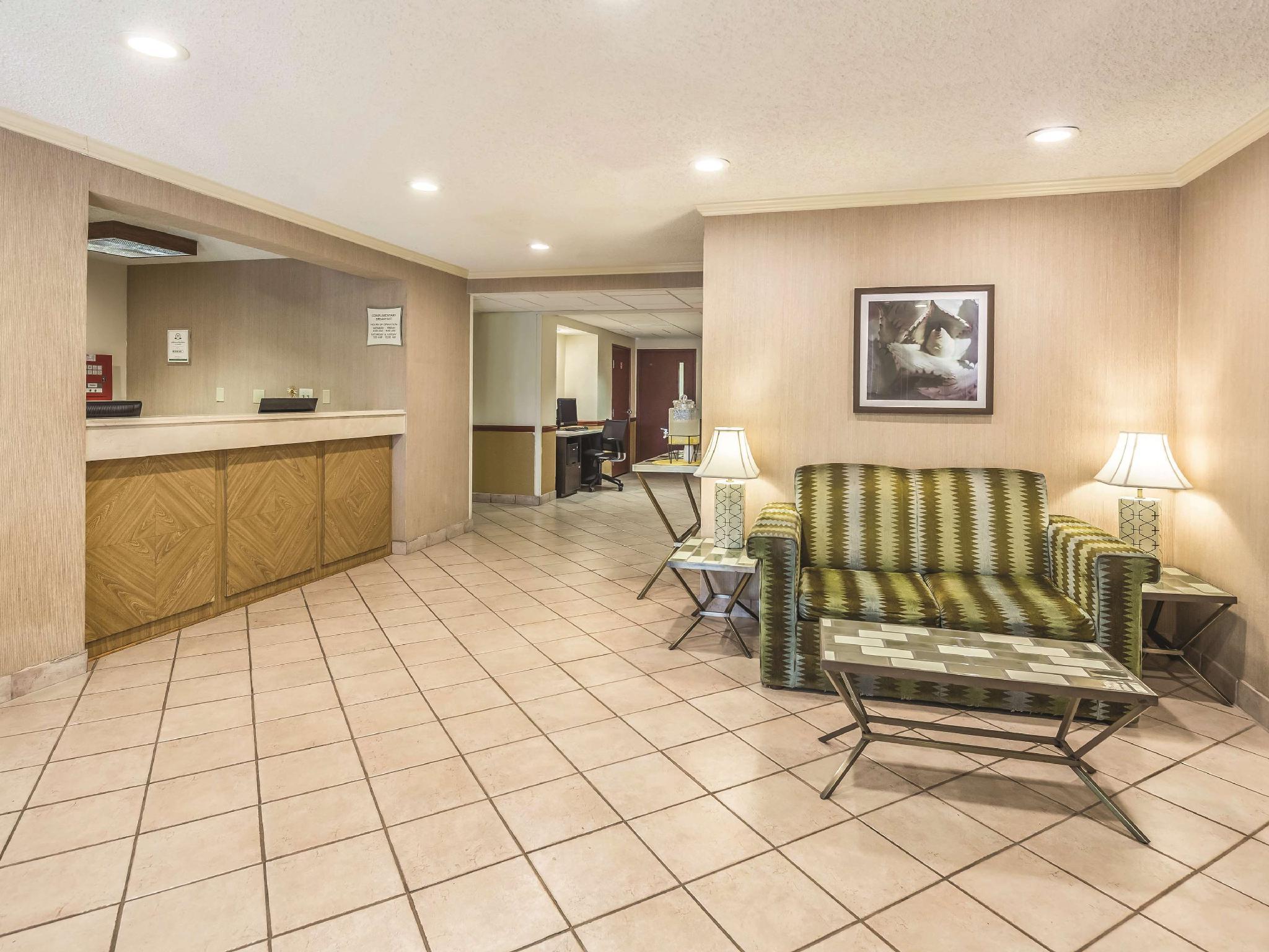 La Quinta Inn & Suites By Wyndham Jacksonville Mandarin מראה חיצוני תמונה