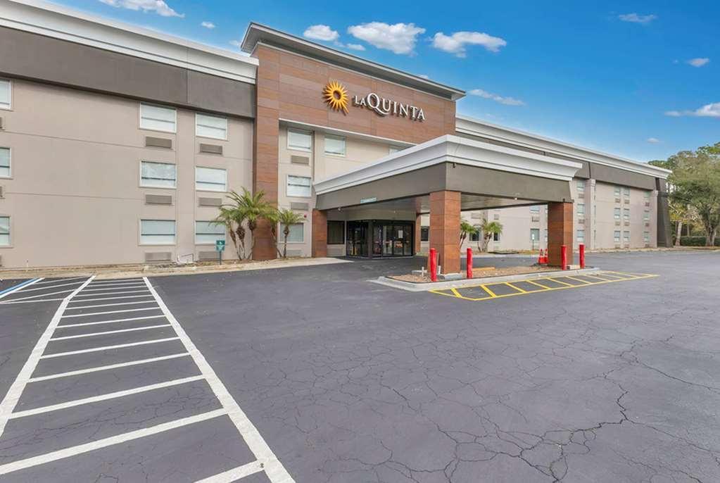 La Quinta Inn & Suites By Wyndham Jacksonville Mandarin מראה חיצוני תמונה