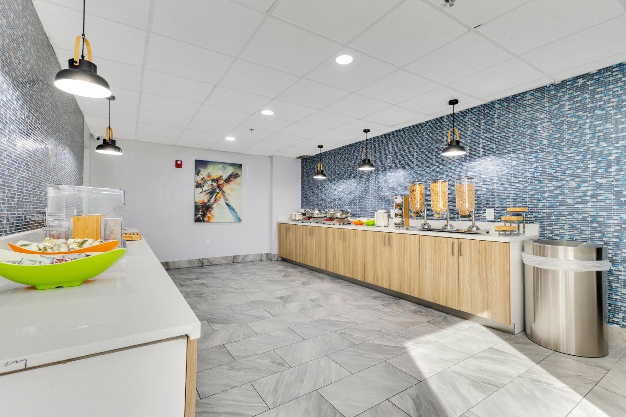 La Quinta Inn & Suites By Wyndham Jacksonville Mandarin מראה חיצוני תמונה