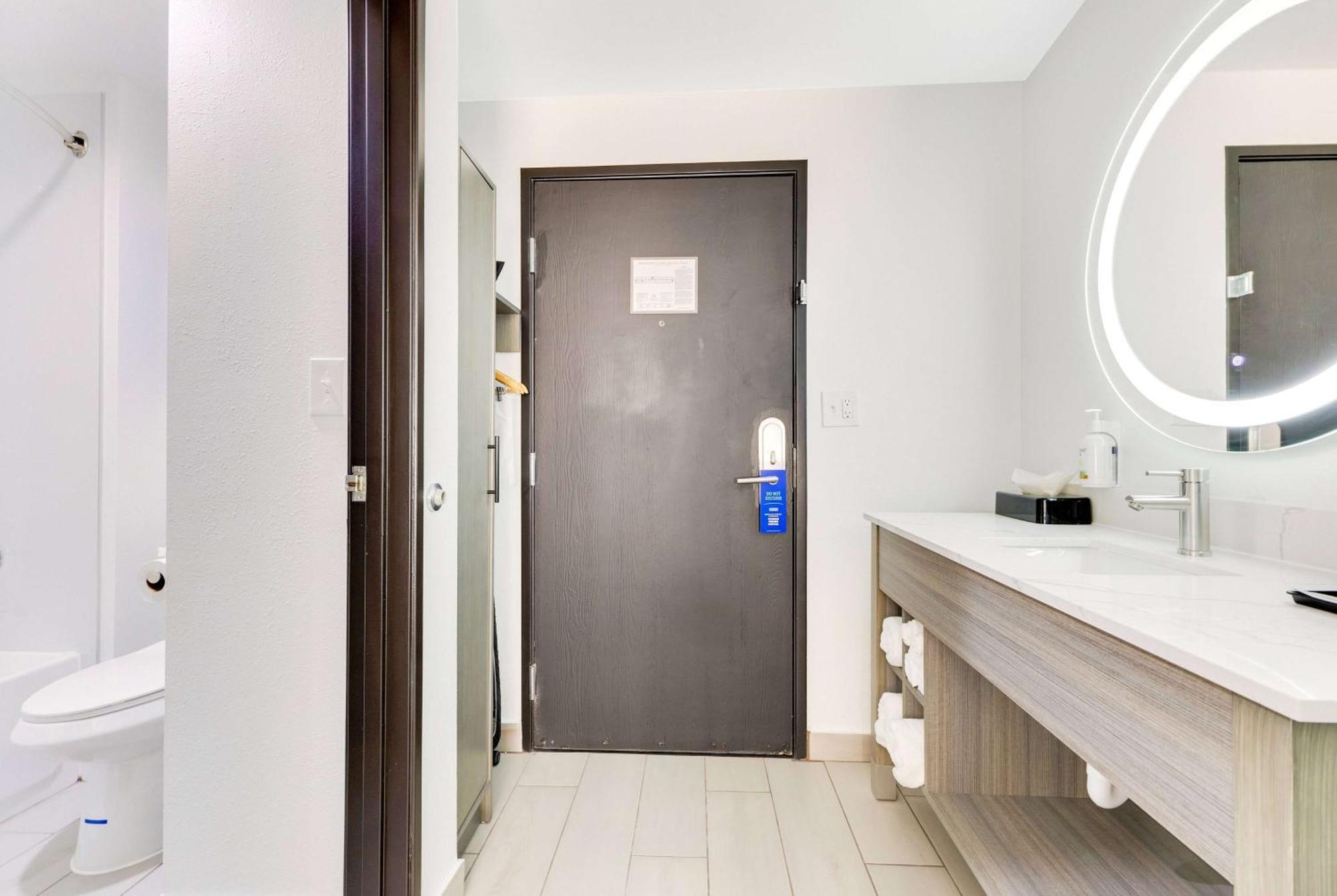 La Quinta Inn & Suites By Wyndham Jacksonville Mandarin מראה חיצוני תמונה