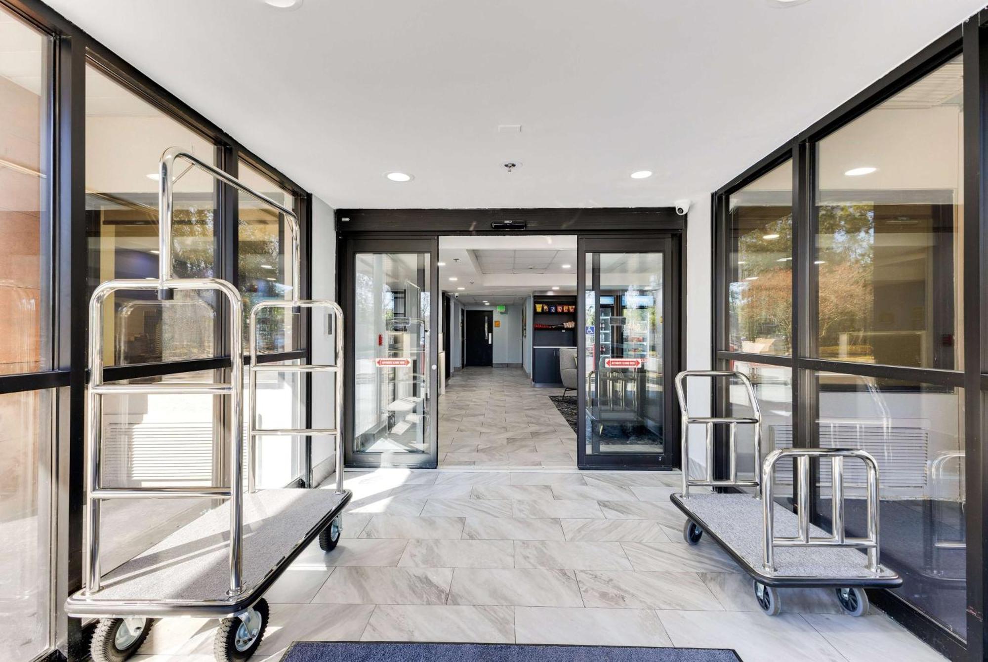 La Quinta Inn & Suites By Wyndham Jacksonville Mandarin מראה חיצוני תמונה
