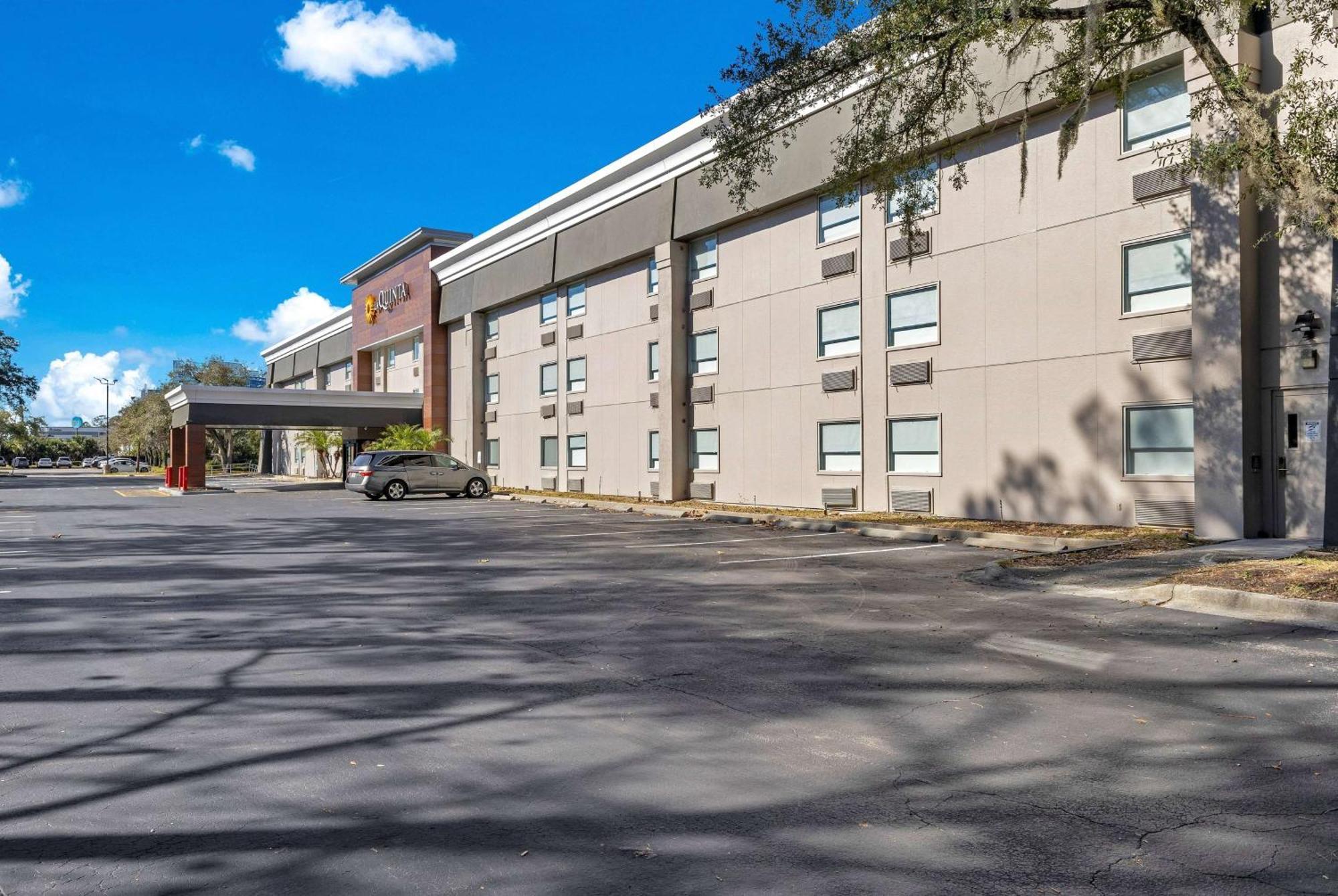 La Quinta Inn & Suites By Wyndham Jacksonville Mandarin מראה חיצוני תמונה