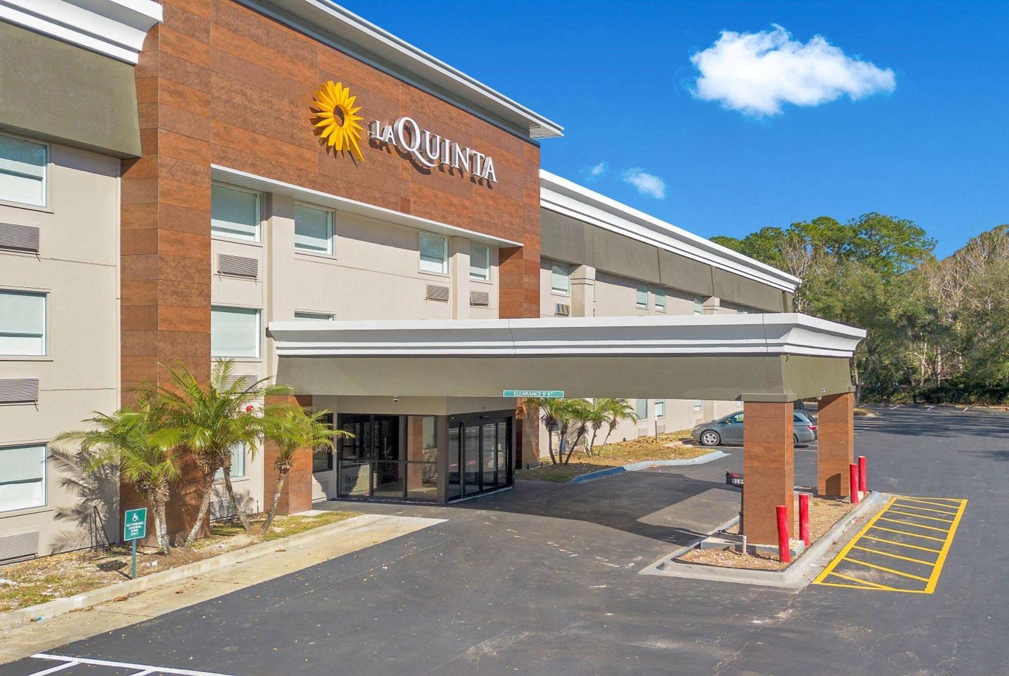 La Quinta Inn & Suites By Wyndham Jacksonville Mandarin מראה חיצוני תמונה